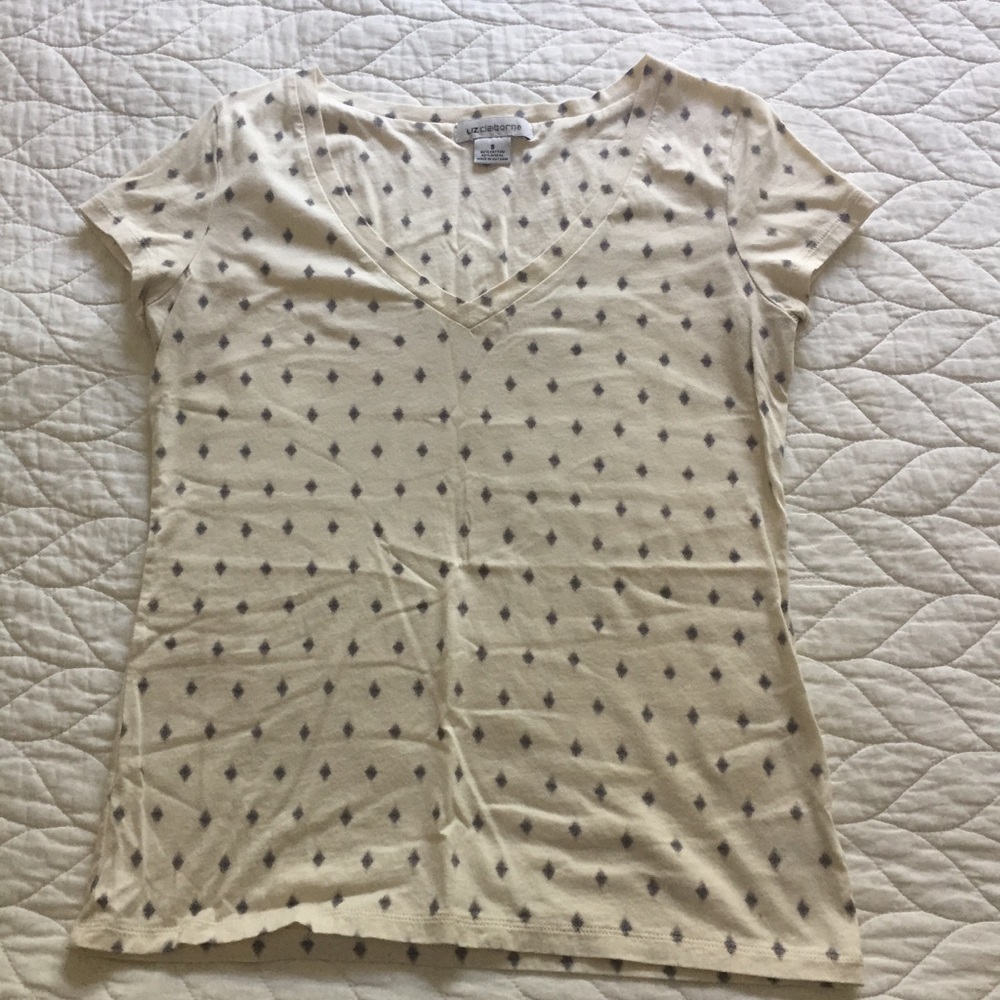 Patterned v-neck